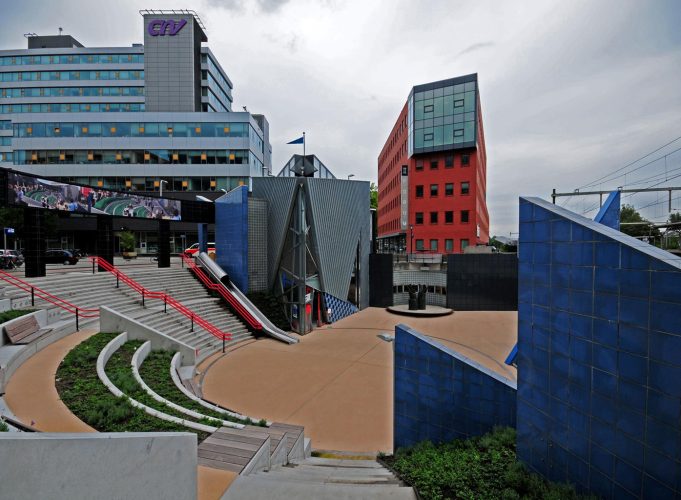 Afbeelding bij Het Gebouw: Station Overvecht