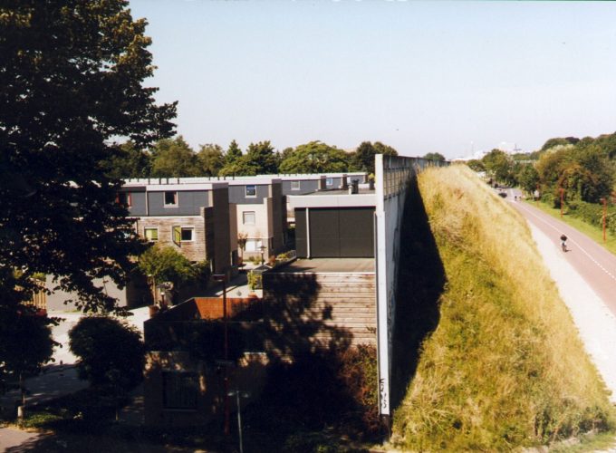 Image for The wall isn’t just a sound barrier; it makes house energy-efficient too