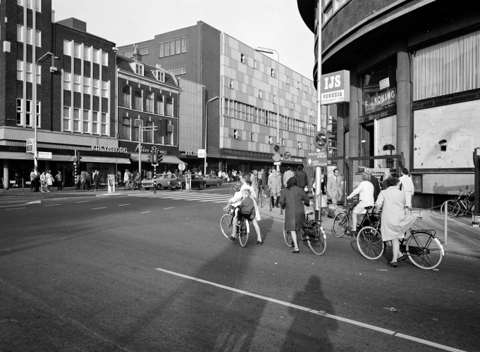 Afbeelding bij In de tijdmachine: 1972 - Vredenburg-Lange Viestraat