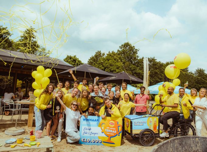 Afbeelding bij Eetcafé Blik & Burgers in Zeist wint prijs voor favoriete terras