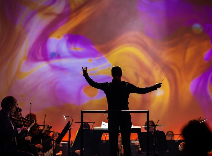 Afbeelding bij Kloof klassiek en pop overbrugd: tien jaar Pieces of Tomorrow