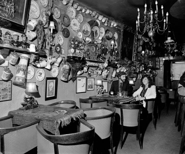 Afbeelding bij In de tijdmachine: 1978 - The Black Horse Bar