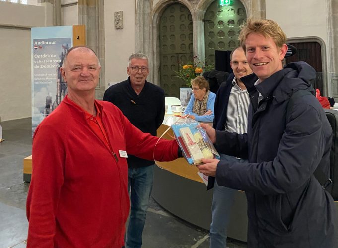 Afbeelding bij 500.000ste bezoeker in de Domkerk in 2025