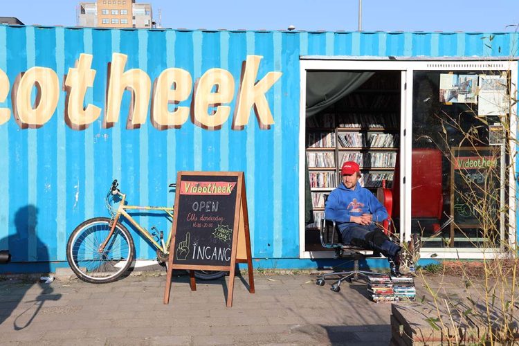 Afbeelding bij Club Pet: heimwee naar de dvd